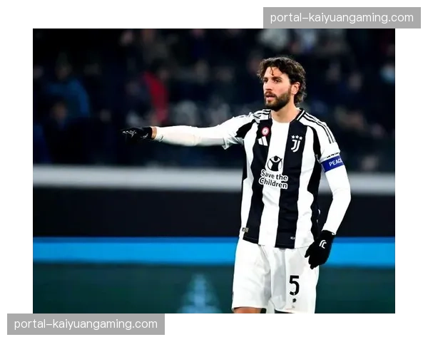 官方：尤文图斯与中场核心洛卡特利完成续约，新合同至2029年